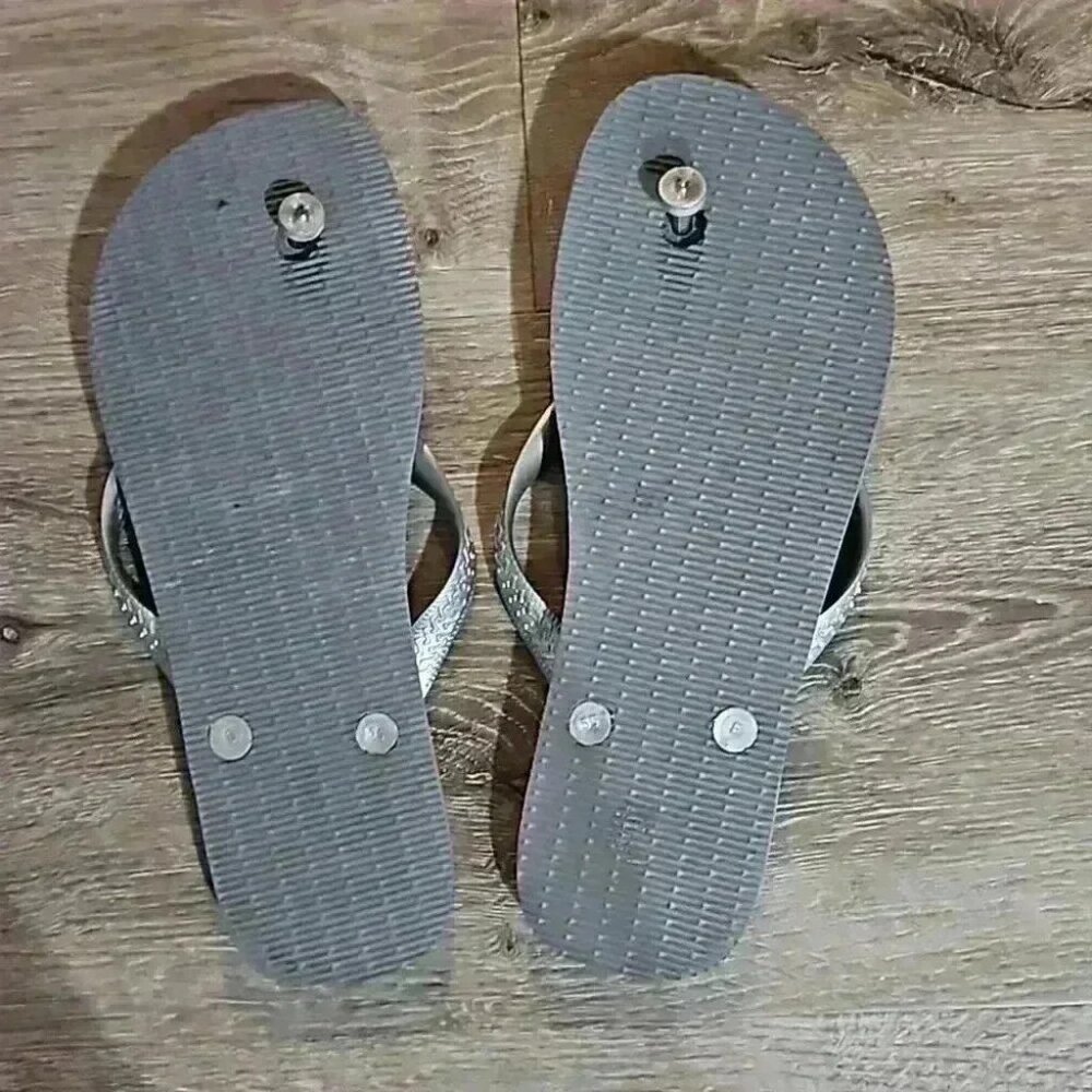 Havaianas Silver Flip Flops - Picture 6 of 6